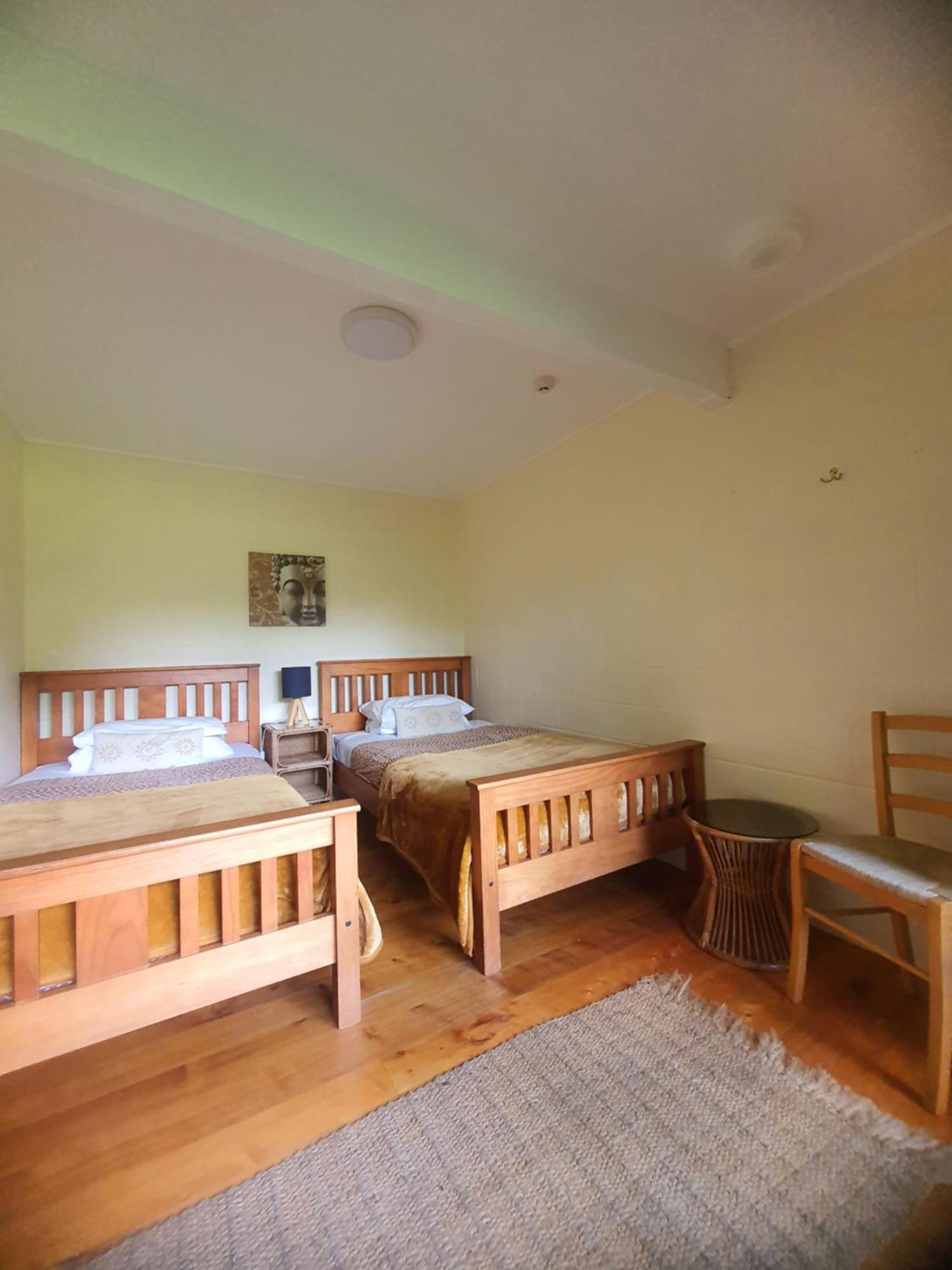 Отель Kawai Purapura Yoga Retreat Centre Окленд Экстерьер фото