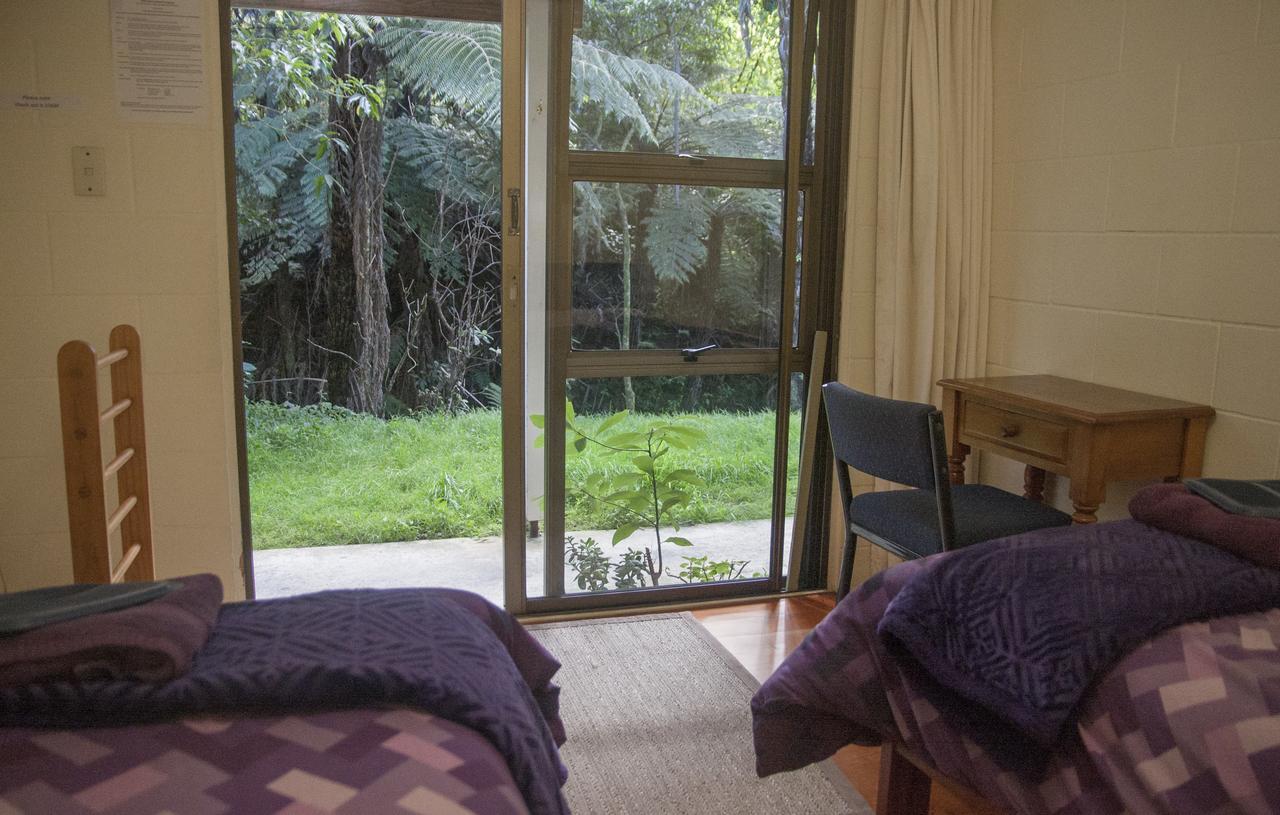Отель Kawai Purapura Yoga Retreat Centre Окленд Экстерьер фото